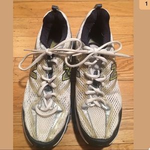 New Balance 710 Sneakers White Blue 8.5 Running Shoes